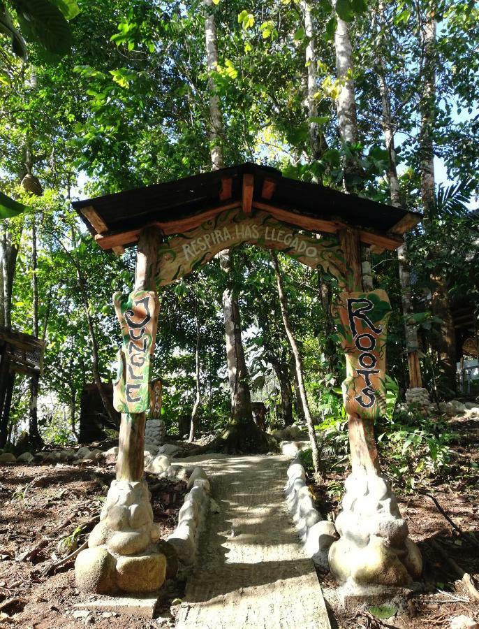 Jungle Roots Hotel เตนา ภายนอก รูปภาพ